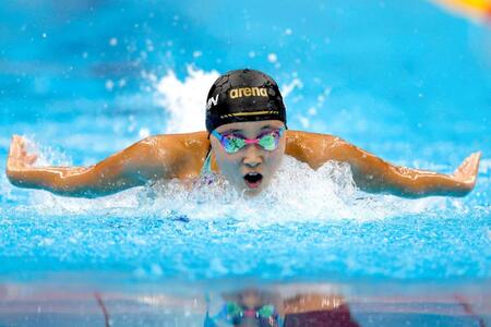女子２００メートル個人メドレー決勝　３位だった成田実生のバタフライ