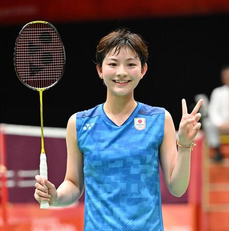 インド選手に勝利し、ポーズを決める宮崎友花
