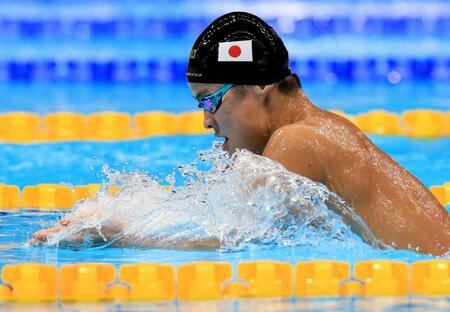男子４００メートル個人メドレー決勝で金メダルを獲得した小島夢貴の平泳ぎ