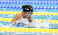 女子４００ｍ個人メドレー決勝で力泳する成田実生（撮影・伊藤笙子）
