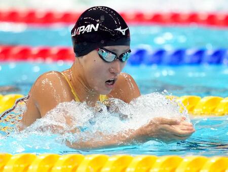 女子２００メートル平泳ぎ決勝　力泳する加藤心冨。金メダルを獲得した