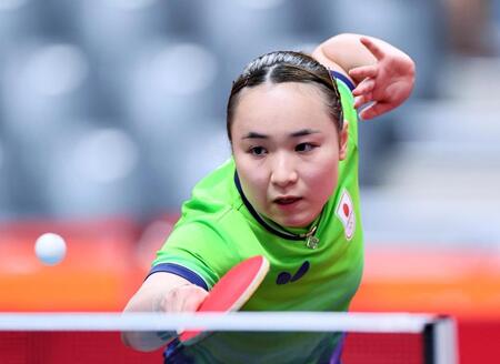 女子団体決勝　中国戦でプレーする伊藤美誠