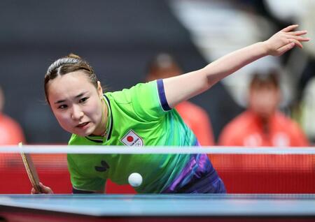 女子団体決勝　中国戦でプレーする伊藤美誠