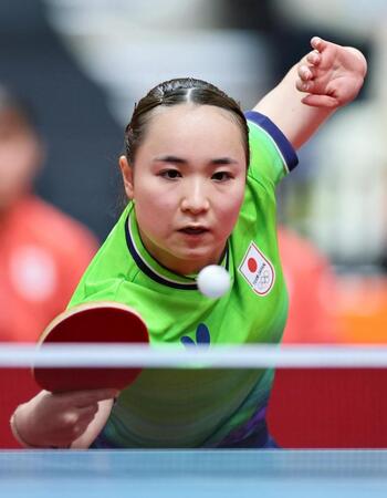 女子団体決勝　中国戦でプレーする伊藤美誠