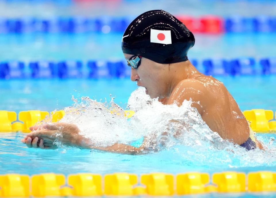 女子２００メートル平泳ぎ決勝　力泳する加藤心冨。金メダルを獲得した