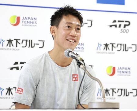 会見を開いた錦織圭（撮影・伊藤笙子）
