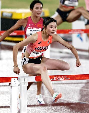 女子１００メートル障害予選　力走する中島ひとみ