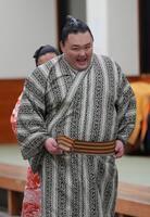 明るい表情を見せる朝乃山