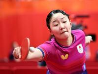 女子シングルス３回戦　インド選手と対戦する張本美和　