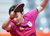 女子シングルス３回戦　インド選手と対戦する張本美和　
