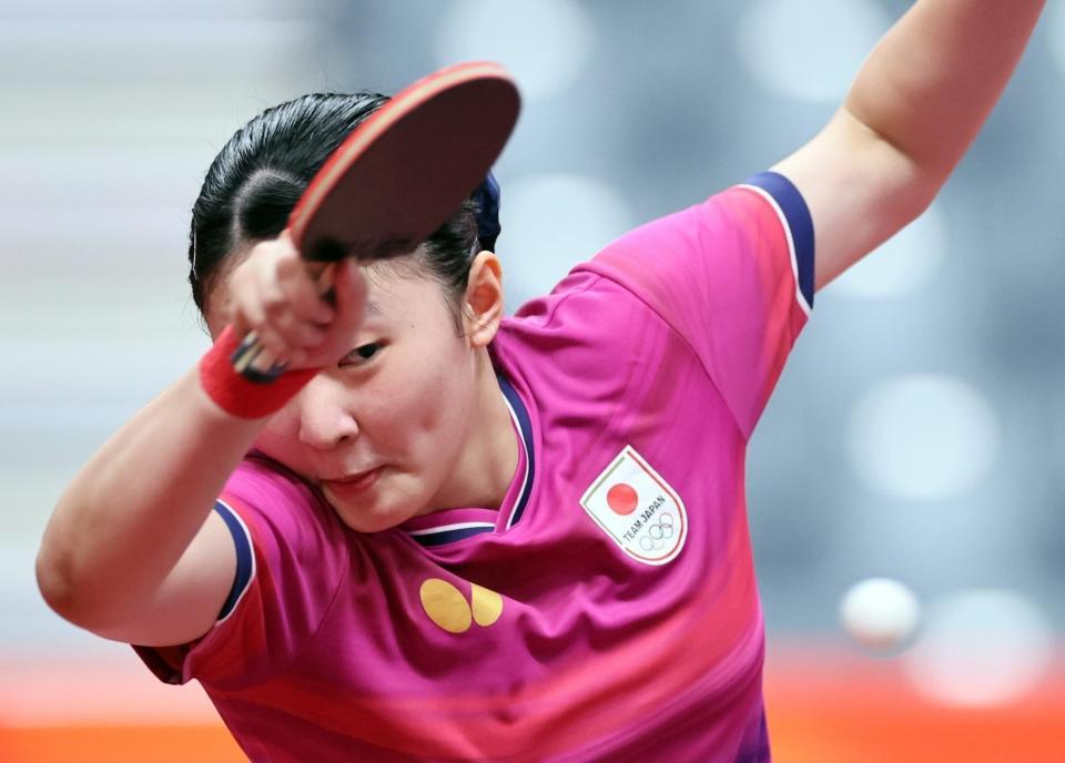 女子シングルス３回戦　インド選手と対戦する張本美和　