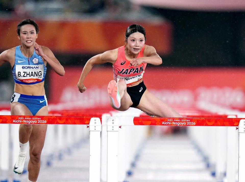 女子１００メートル障害予選　力走する中島ひとみ