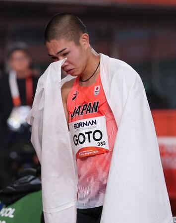 男子４００メートル障害決勝　２位となり悔しがる後藤大樹　