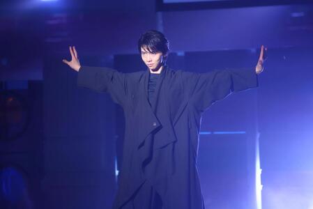 新製品発表会に登場した羽生結弦さん（撮影・石井剣太郎）