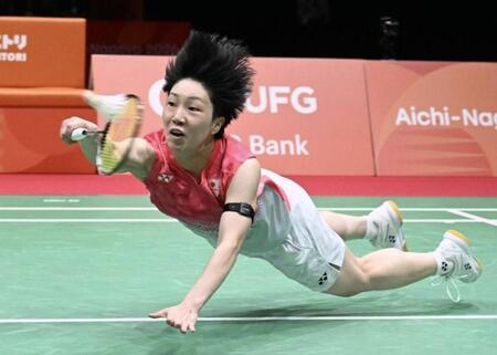 女子シングルス決勝で、韓国選手と対戦する山口茜