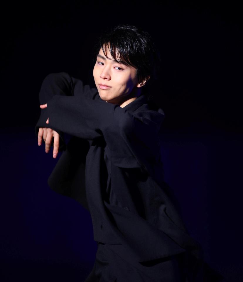 新製品発表会に登場した羽生結弦さん（撮影・石井剣太郎）