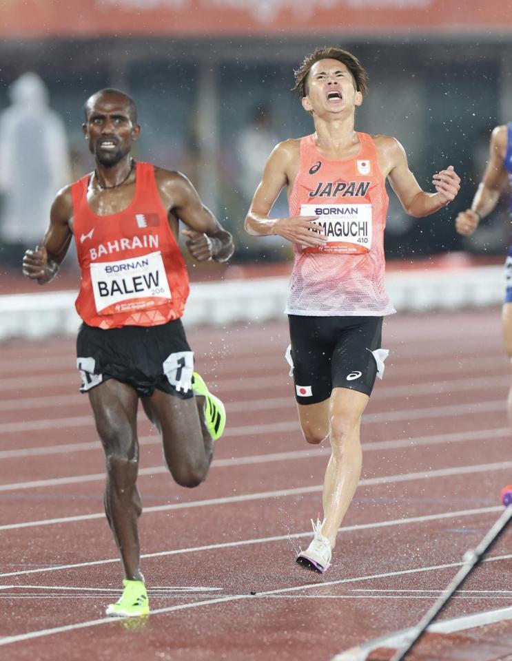 男子５０００メートルで銀メダルを獲得した山口智規（撮影・伊藤笙子）