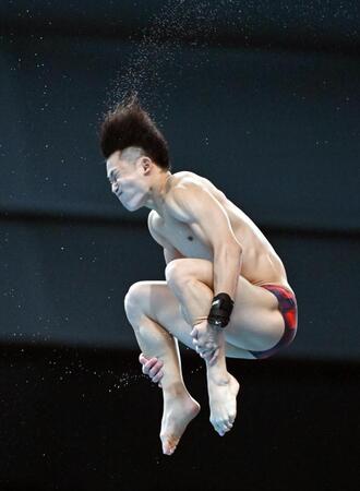 男子高飛び込み決勝　玉井陸斗の演技