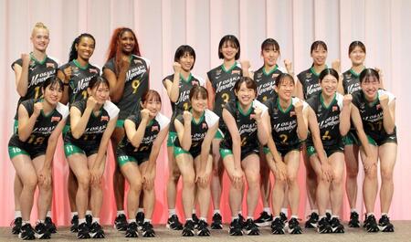 　王者返り咲きへ意気込む大阪マーヴェラスの選手たち