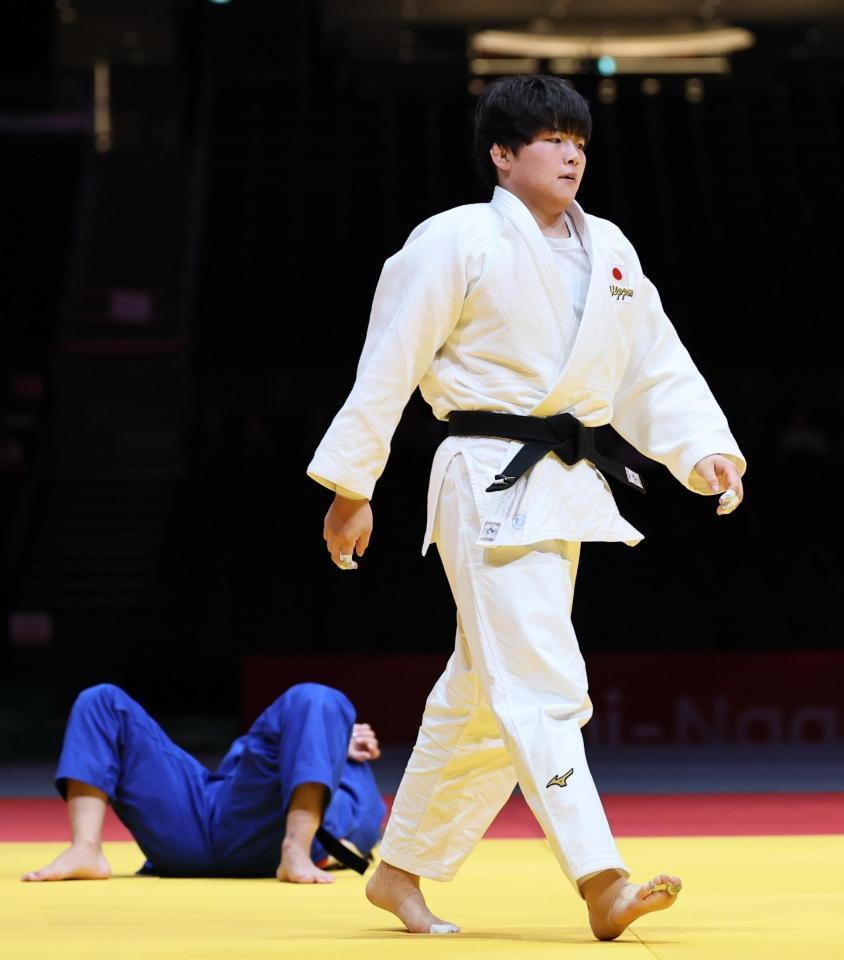 女子７０キロ級決勝　カザフスタン選手に勝利し、金メダルを獲得した前田凜