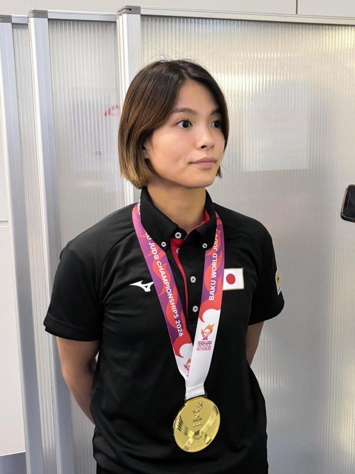 世界選手権から帰国した阿部詩