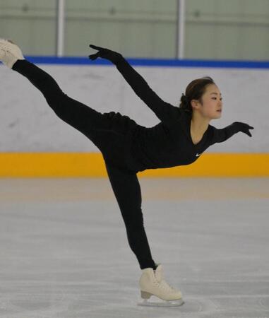 公開練習を披露する島田麻央（撮影・金居みつよし）