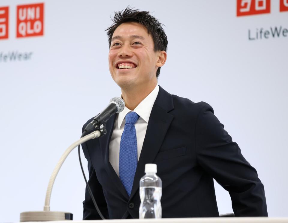 引退会見で晴れやかな笑みを浮かべる錦織圭（撮影・伊藤笙子）