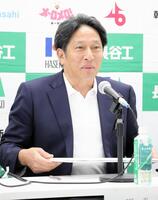 全日本大学駅伝の前日監督会見に出席した青学大・原晋監督