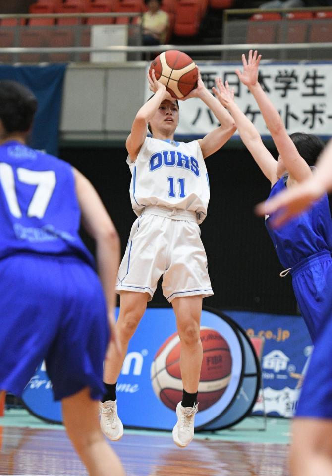 　シュートを放つ大体大・日高ひかる（撮影・石井剣太郎）