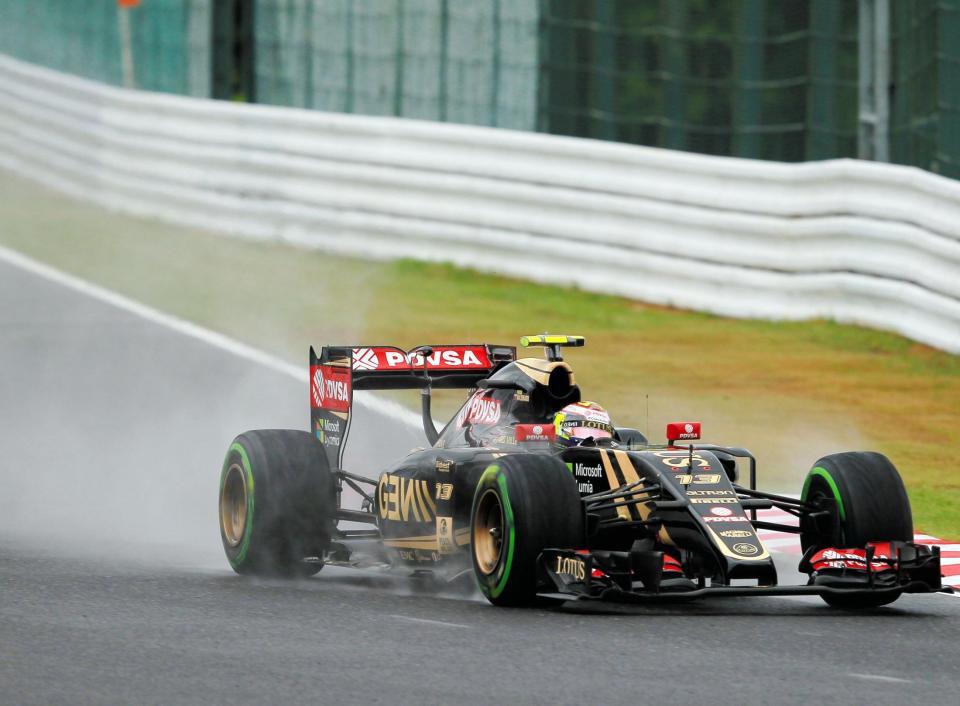 ロータス・メルセデスのパストール・マルドナド＝鈴鹿サーキット（撮影・神子素慎一）