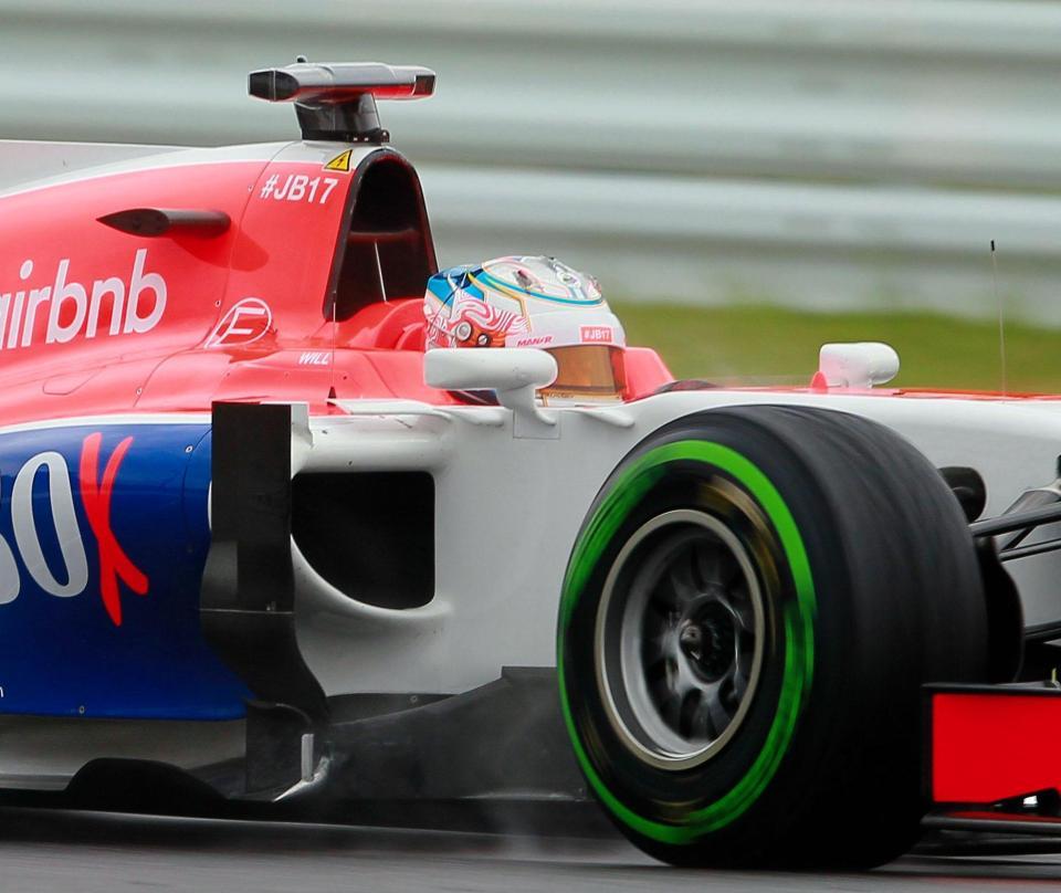 ジュール・ビアンキの番号を背負いフリー走行に臨むマノー・マルシャのウィル・スティーブンス＝鈴鹿サーキット（撮影・神子素慎一）