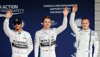 予選トップ３の（左から）メルセデスのルイス・ハミルトン、メルセデスのニコ・ロズベルグ、ウイリアムズ・メルセデスのバルテリ・ボッタス（撮影・神子素慎一）