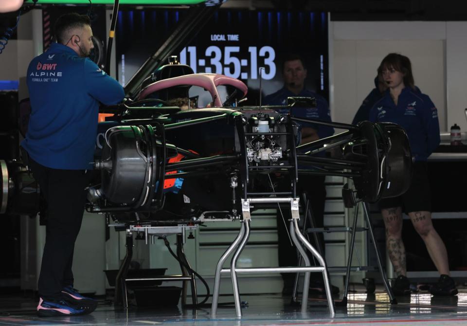 アウディのピット＝鈴鹿サーキット（撮影・神子素慎一）