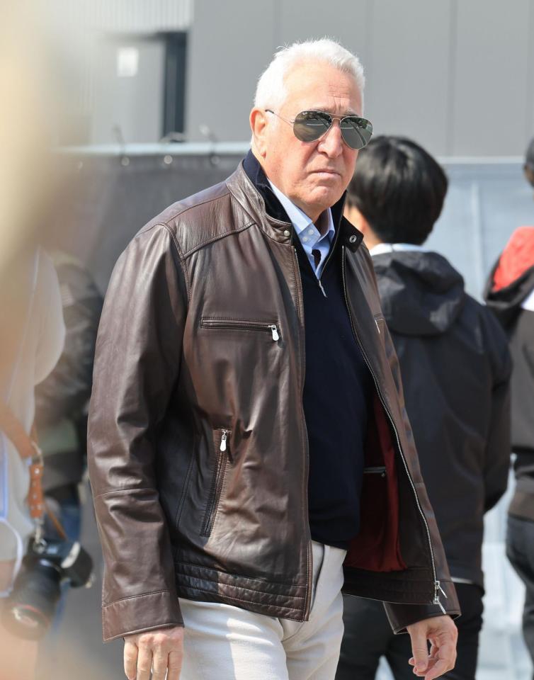 サーキット入りするアストンマーティンオーナーのローレンス・ストロール氏＝鈴鹿サーキット（撮影・神子素慎一）
