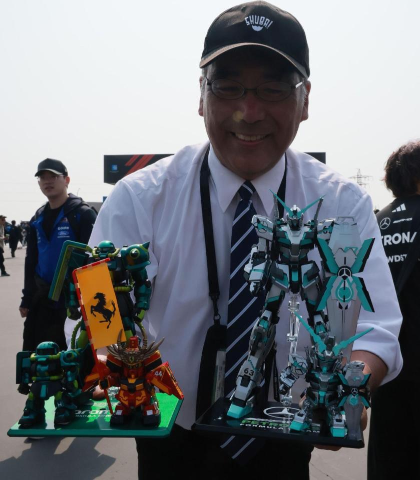 日本ＧＰを楽しむファン＝鈴鹿サーキット（撮影・神子素慎一）