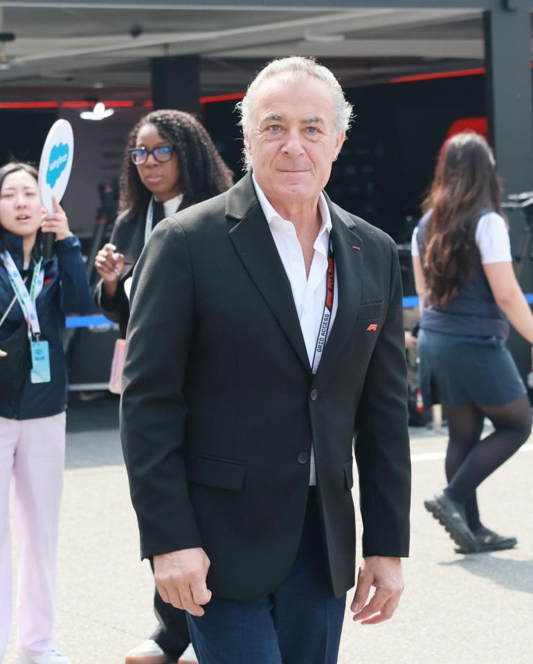 サーキットを訪れたジャン・アレジ氏＝鈴鹿サーキット（撮影・神子素慎一）