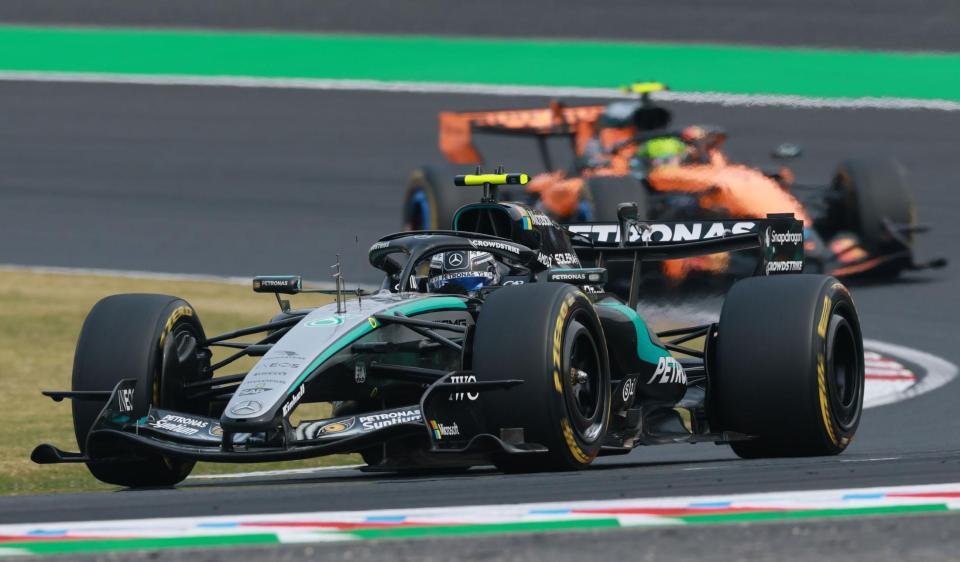 ２連勝を飾ったメルセデスのアンドレア・キミ・アントネッリ＝鈴鹿サーキット（撮影・神子素慎一）