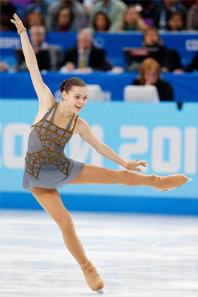 女子で優勝したロシアのアデリナ・ソトニコワのフリー＝ソチ（共同）