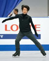 公式練習で調整する町田樹＝さいたまスーパーアリーナ