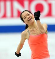 公式練習で調整する鈴木明子　※※　＝さいたまスーパーアリーナ