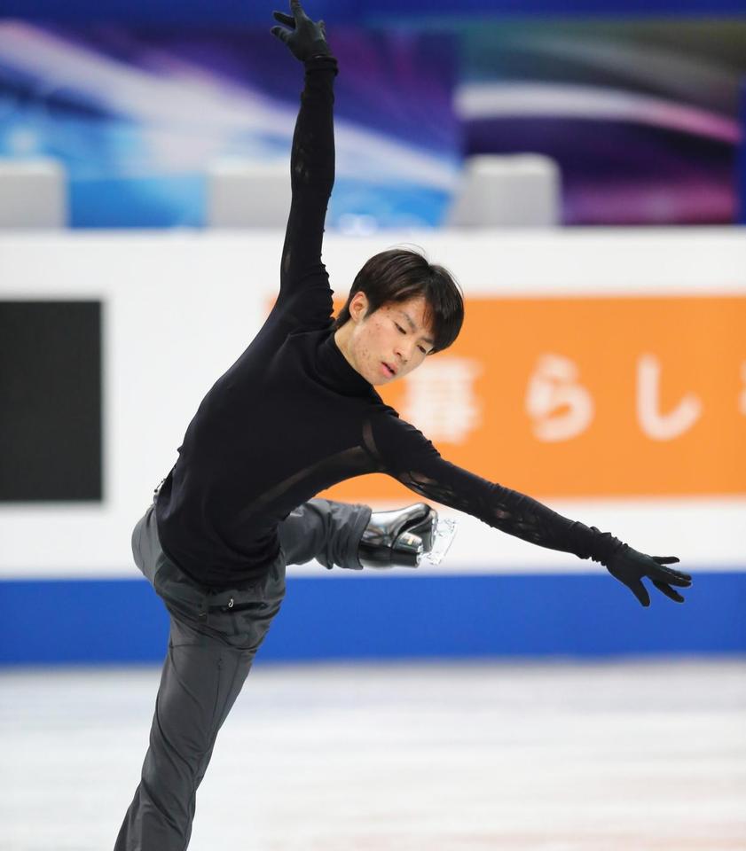 公式練習で調整する町田樹　※※　＝さいたまスーパーアリーナ