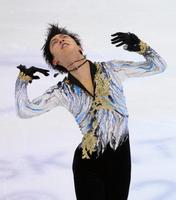 男子フリーで演技する羽生結弦＝上海（共同）