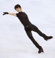 男子フリーに向け、公式練習で調整する羽生結弦＝上海（共同）