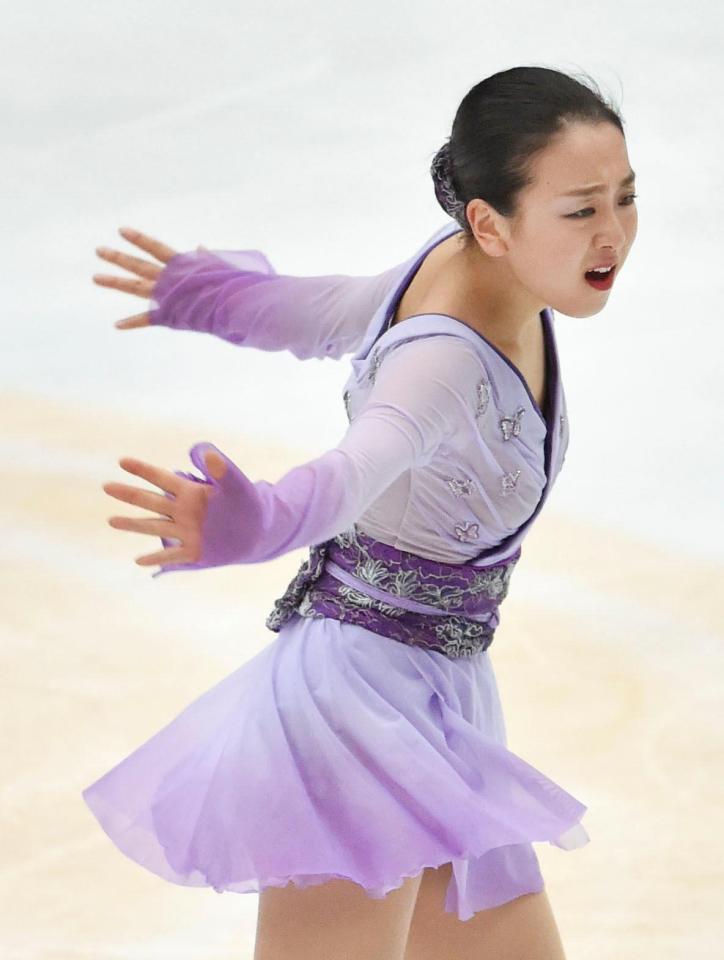 優勝した浅田真央の女子フリーの演技＝北京（共同）
