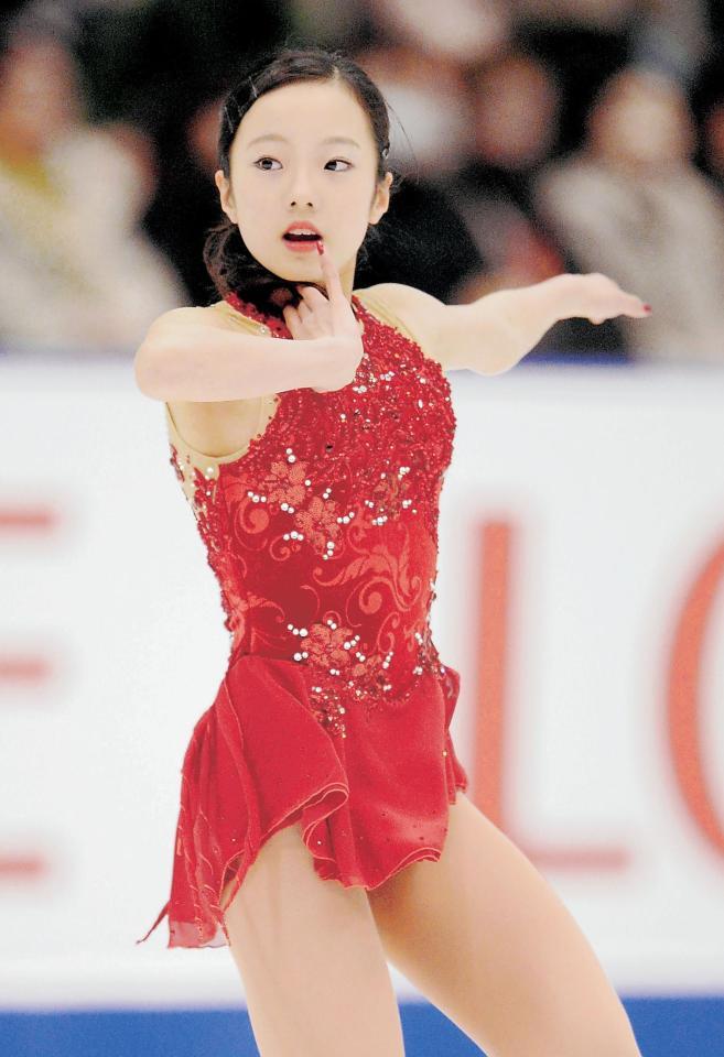 女子フリーで演技する本田真凜＝北海道・真駒内セキスイハイムアイスアリーナ（撮影・開出牧）