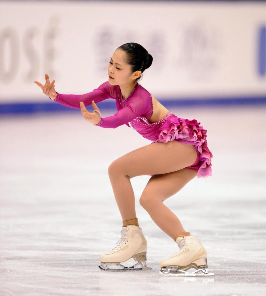 女子フリーで演技する宮原知子（撮影・開出牧）