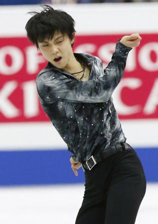 　男子ＳＰで演技する羽生結弦