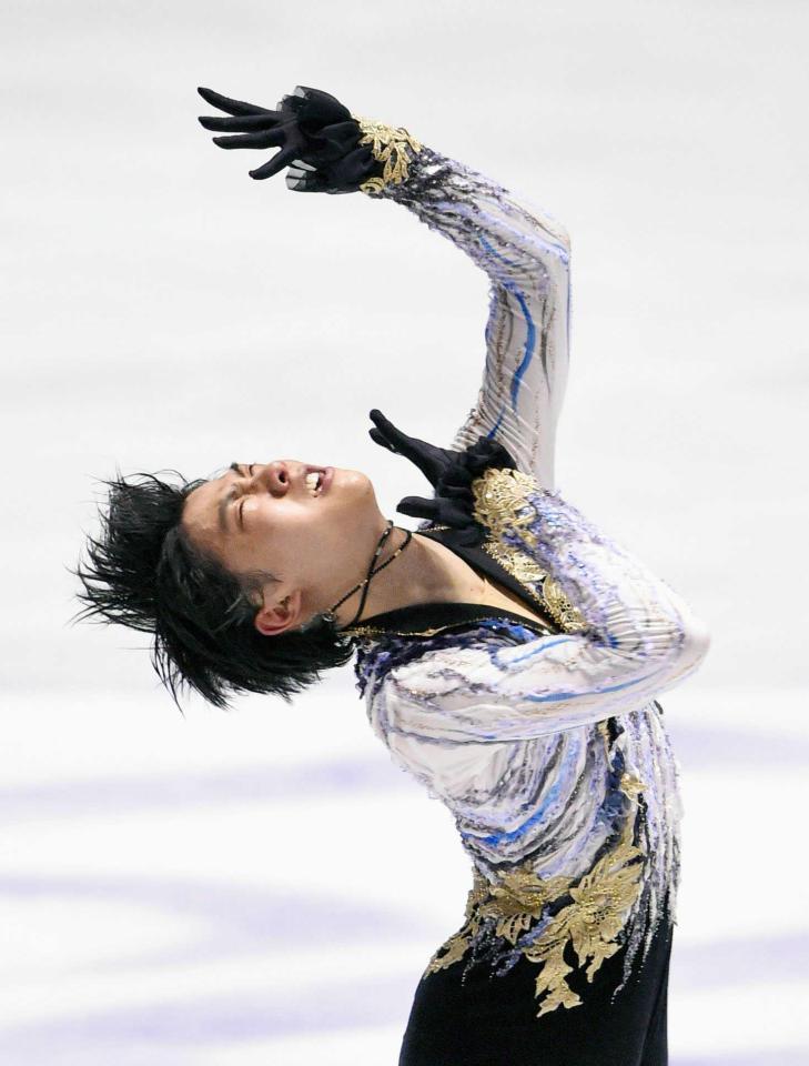 　今季最後の演技となる男子フリーで１位となった羽生結弦