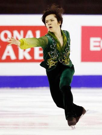 　男子フリーで演技する宇野昌磨（共同）