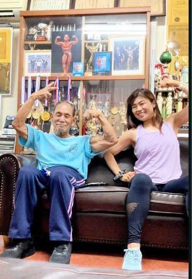 　来年８月に広島トレーニングセンターの会長も務める金澤さん（左）とペアを組んで大会出場を目指す宮前さん